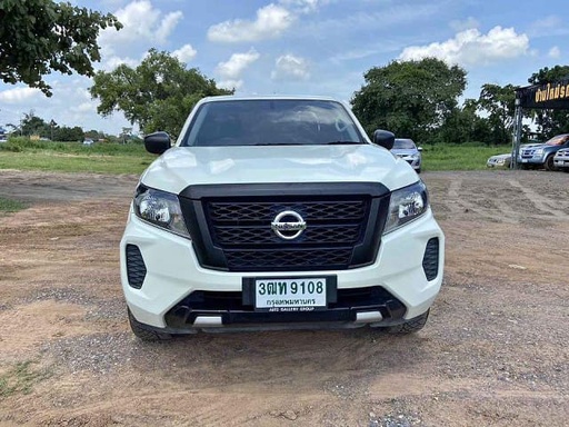 2021 NISSAN Navara