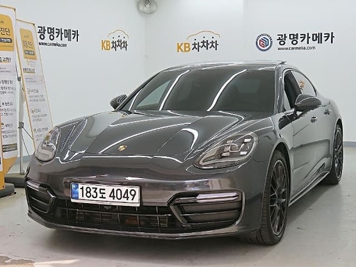 2018 Porsche Panamera