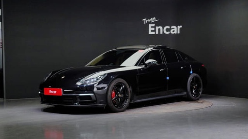 2018 Porsche Panamera