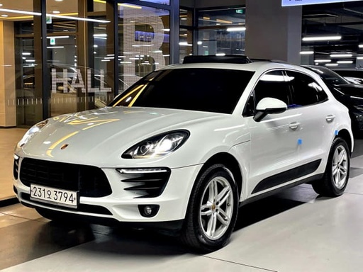 2018 Porsche MACAN