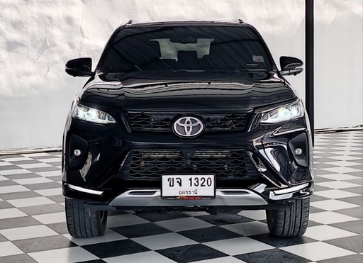 2021 TOYOTA Fortuner