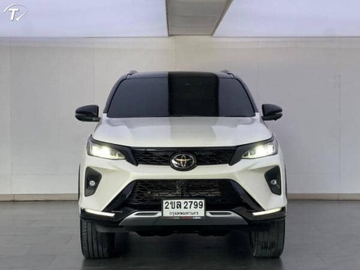 2022 TOYOTA Fortuner