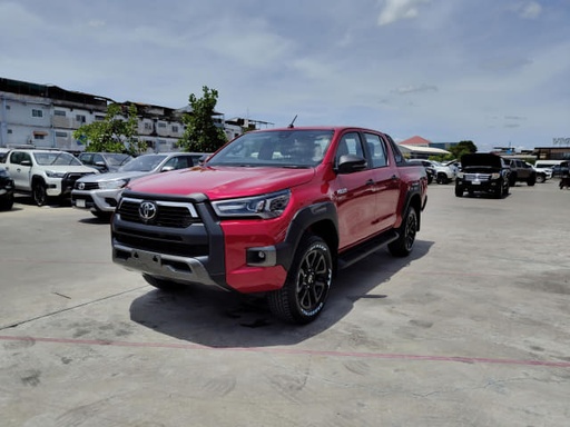 2024 TOYOTA Hilux