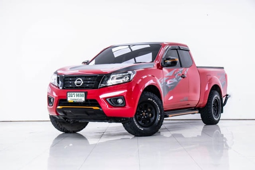 2019 NISSAN Navara