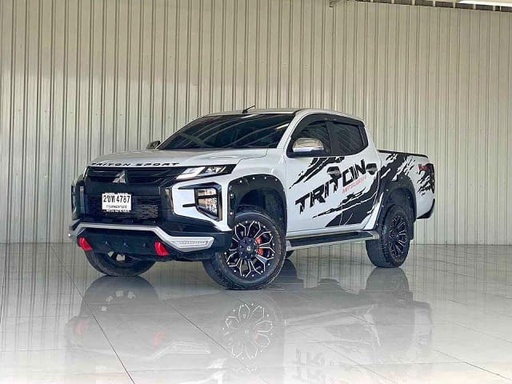 2021 MITSUBISHI Triton