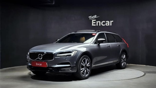 2019 VOLVO V90