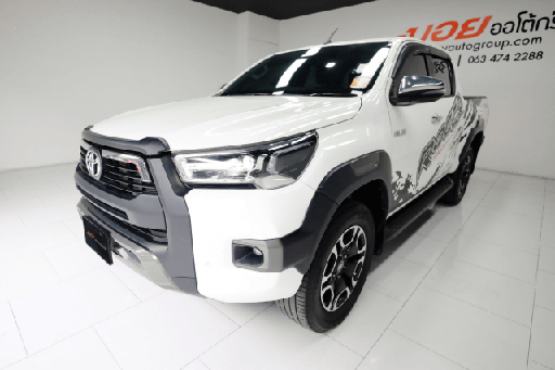 2022 TOYOTA Hilux