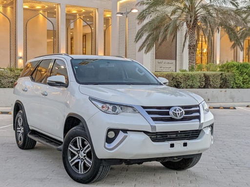 2018 TOYOTA Fortuner