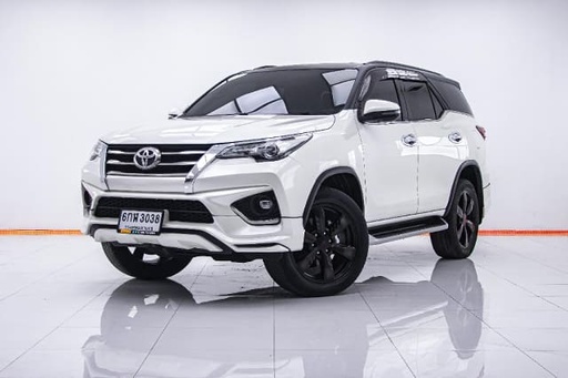 2017 TOYOTA Fortuner