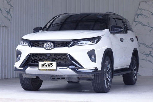 2022 TOYOTA Fortuner