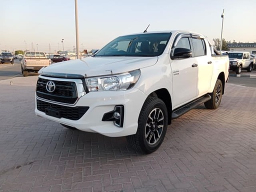 2019 TOYOTA Hilux