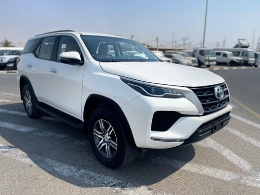 2022 TOYOTA Fortuner