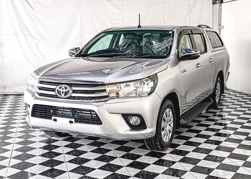 2019 TOYOTA Hilux