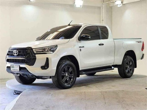 2022 TOYOTA Hilux