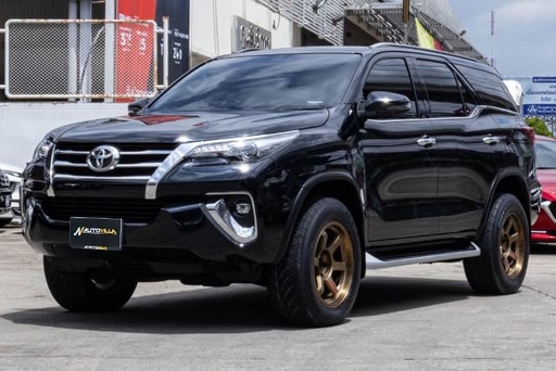 2019 TOYOTA Fortuner