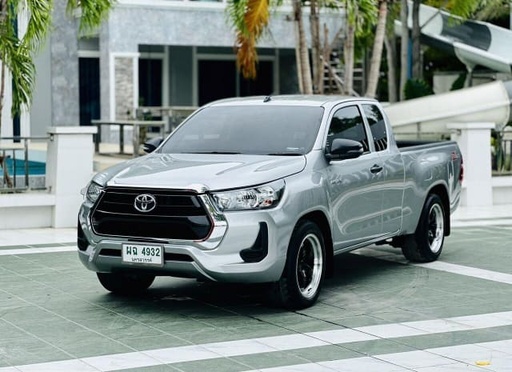 2021 TOYOTA Hilux