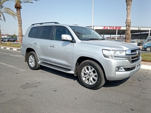 2019 TOYOTA Land Cruiser