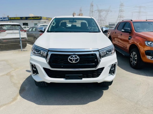 2019 TOYOTA Hilux