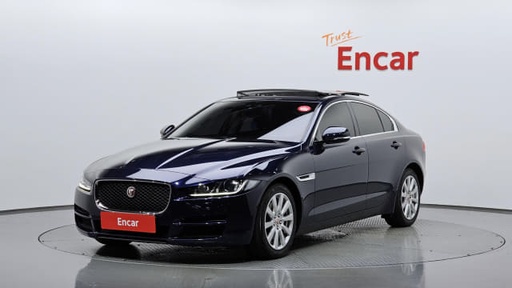 2018 JAGUAR XE