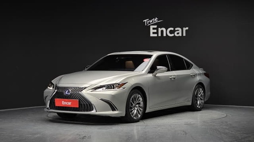 2019 LEXUS ES