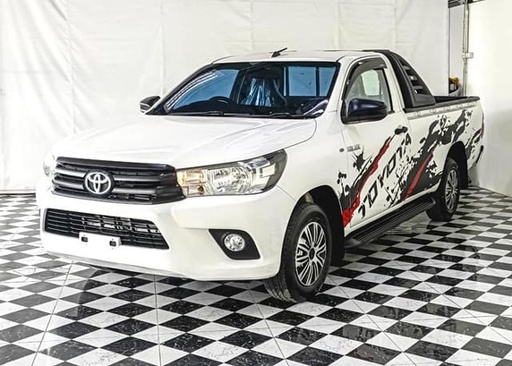 2019 TOYOTA Hilux