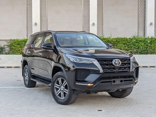 2022 TOYOTA Fortuner