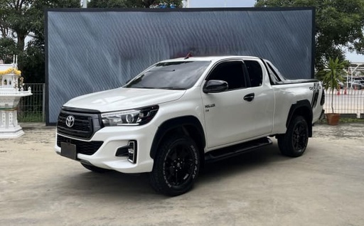 2018 TOYOTA Hilux