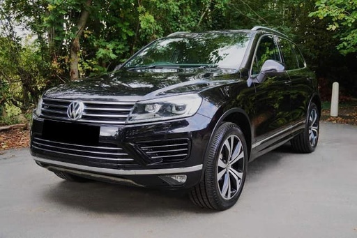 2016 VOLKSWAGEN Touareg