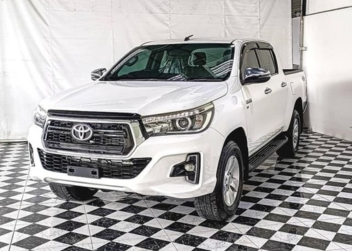 2019 TOYOTA Hilux