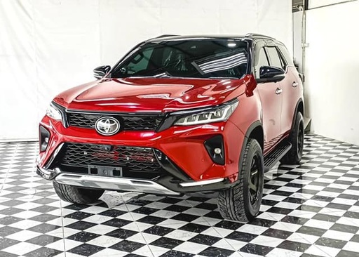 2020 TOYOTA Fortuner