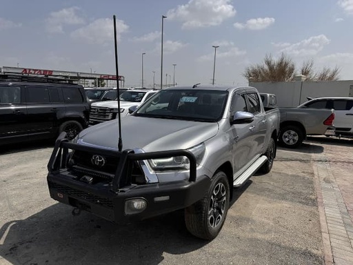 2021 TOYOTA Hilux