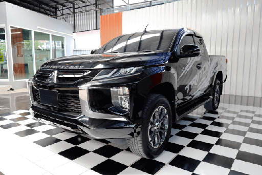 2022 MITSUBISHI Triton