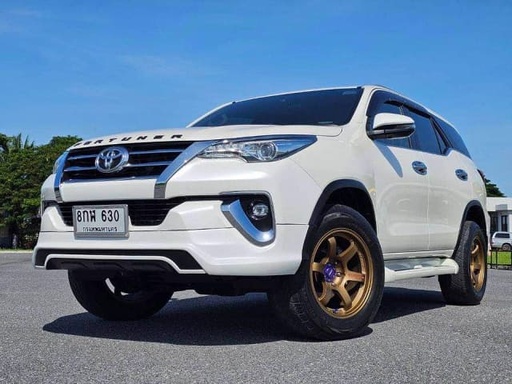 2019 TOYOTA Fortuner