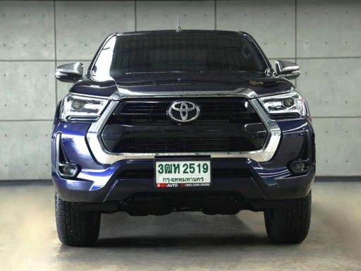 2023 TOYOTA Hilux