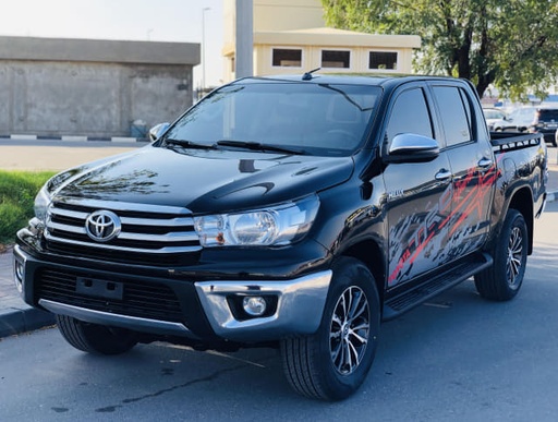 2019 TOYOTA Hilux