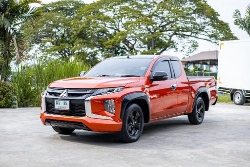 2021 MITSUBISHI Triton