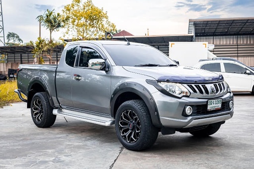 2017 MITSUBISHI Triton