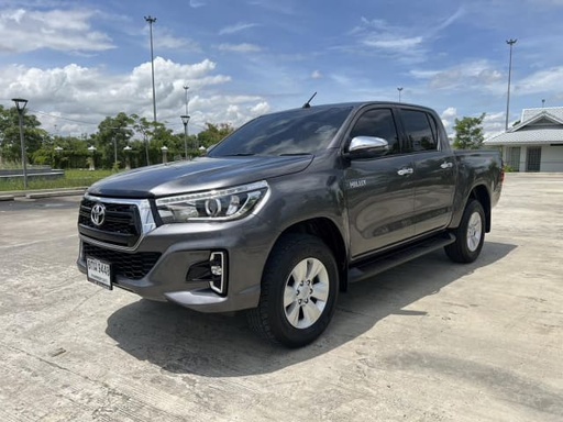 2019 TOYOTA Hilux