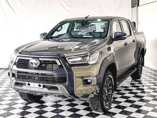 2024 TOYOTA Hilux