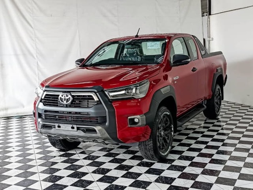 2024 TOYOTA Hilux