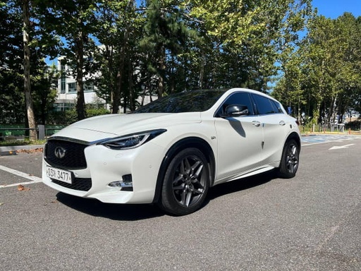 2017 Infiniti Q30