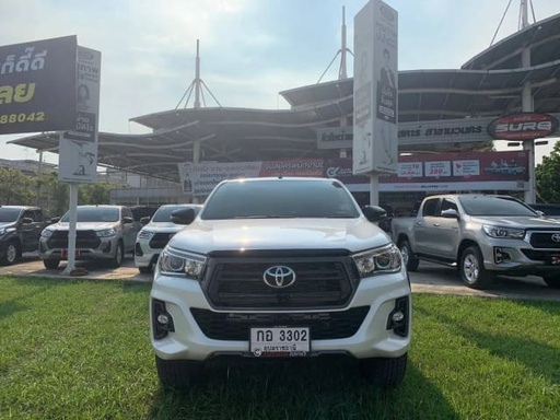 2019 TOYOTA Hilux