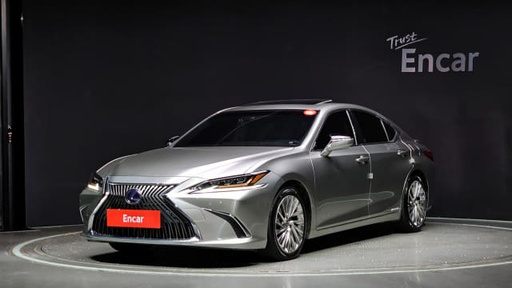 2021 LEXUS ES