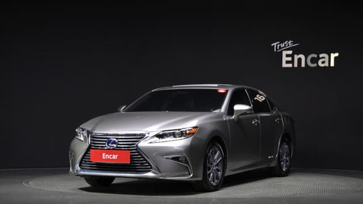 2017 LEXUS ES