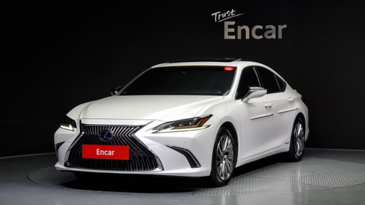 2021 LEXUS ES