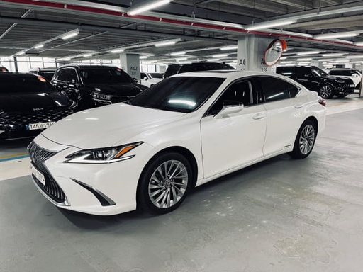 2021 LEXUS ES