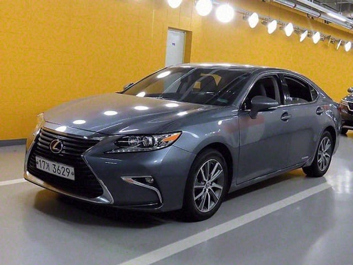 2017 LEXUS ES