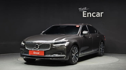 2021 VOLVO S90