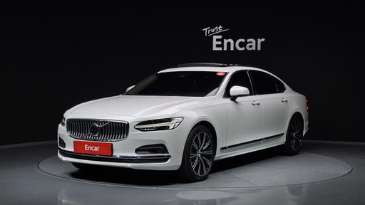 2023 VOLVO S90