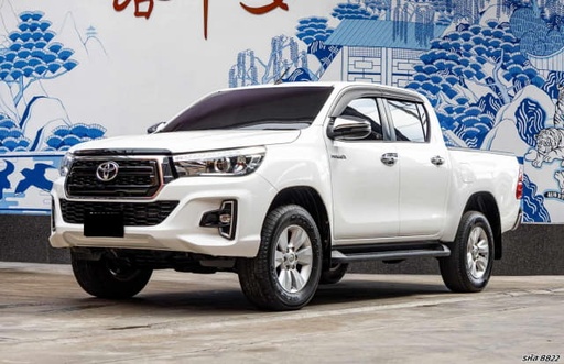 2020 TOYOTA Hilux